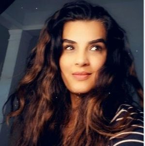 Meet your Posher, Afshan